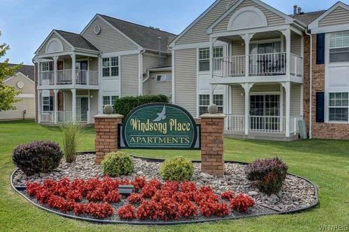 25 Spring Meadow Dr, Amherst, NY, 14221-8408 | Card Image