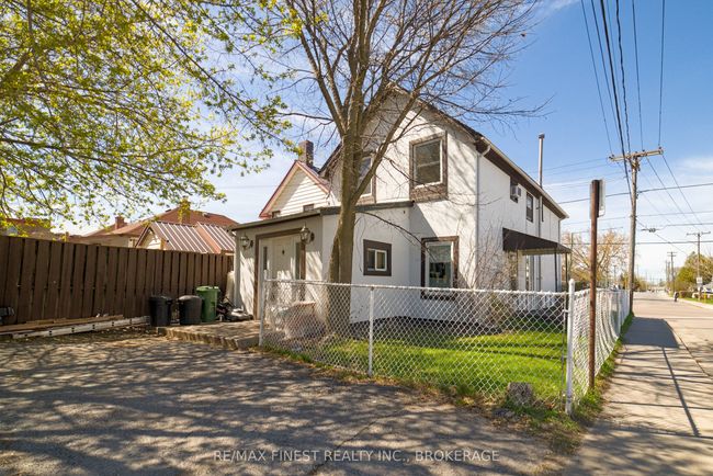 62 Stephen St, House other with 3 bedrooms, 2 bathrooms and 3 parking in Kingston ON | Image 20