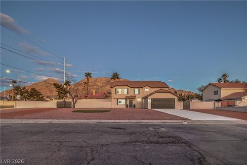 796 Ringwood Ln, Las Vegas, NV, 89110-3955 | Card Image