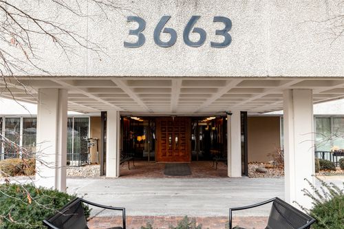808-3663 Grand Ave, Des Moines, IA, 50312-4369 | Card Image