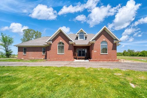 19834 Redman Rd, Milan, MI, 48160-9406 | Card Image