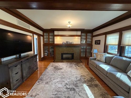 110 W 9th St, Atlantic, IA, 50022-2004 | Card Image