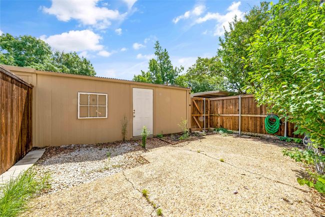 9818 Amberton Pkwy, Townhouse with 3 bedrooms, 3 bathrooms and null parking in Dallas TX | Image 28