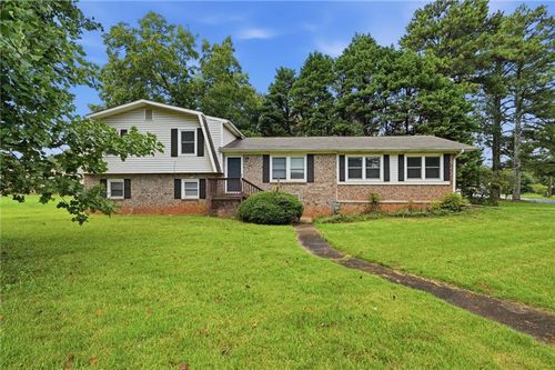 305 Mercer Dr, Jonesboro, GA, 30236-5037 | Card Image