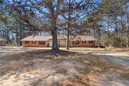 355 Santa Fe Trl, Ellenwood, GA, 30294-2682 | Card Image