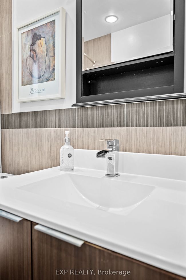 27 Stock Ave, House other with 3 bedrooms, 2 bathrooms and 6 parking in Etobicoke ON | Image 26