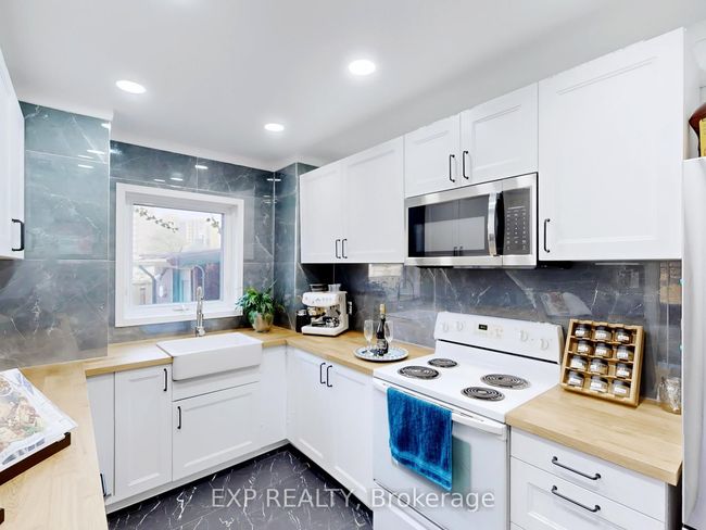 7 David St, House other with 4 bedrooms, 2 bathrooms and 2 parking in Brampton ON | Image 37
