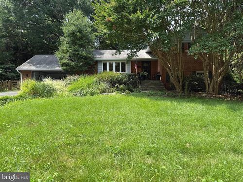 3312 Sleepy Ln, FALLS CHURCH, VA, 22044-1421 | Card Image