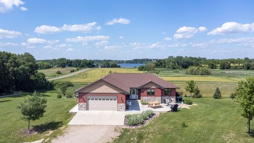 22478 County Road 7, Hutchinson, MN, 55350-5619 | Card Image