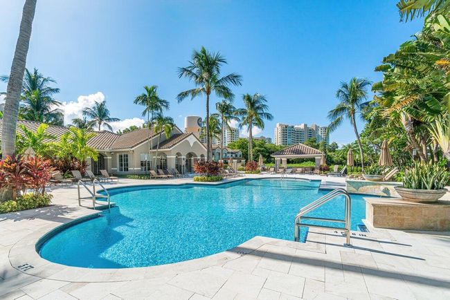 APT-201 - 3606 S Ocean Blvd, Condo with 3 bedrooms, 2 bathrooms and null parking in Highland Beach FL | Image 49