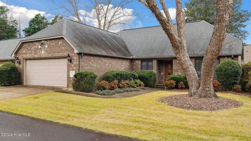 6 Chalford Pl, Pinehurst, NC, 28374-6706 | Card Image
