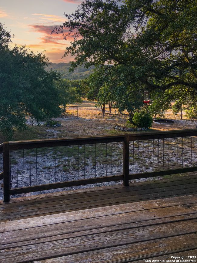 208 Scenic Mountain Dr, House other with 2 bedrooms, 3 bathrooms and null parking in Lakehills TX | Image 69