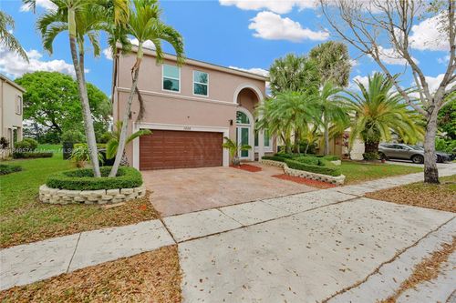 1500 Sw 171st Ter, Pembroke Pines, FL, 33027-1429 | Card Image