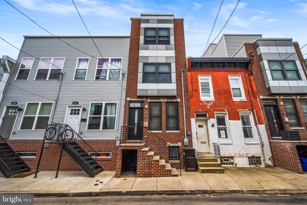 Mercy St, Philadelphia, PA 19148