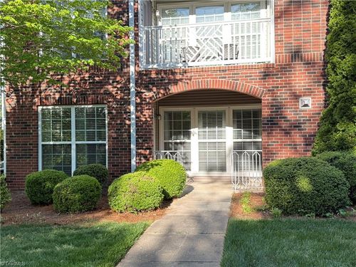 101-130 Shallowford Reserve Dr, Lewisville, NC, 27023-3025 | Card Image