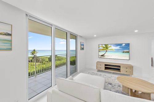 e-4a-500 Ocean Dr, Juno Beach, FL, 33408-1919 | Card Image