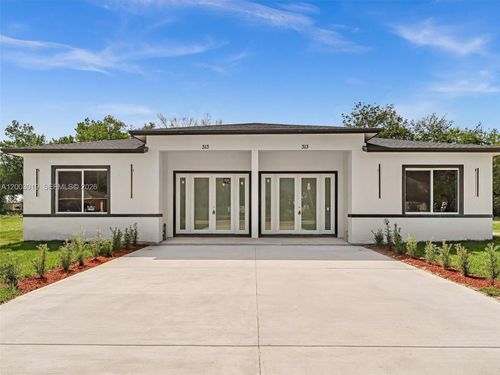 313 N 13th St, Fort Pierce, FL, 34950-8831 | Card Image