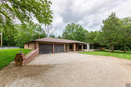 1757 Robb Ln, Perry, KS, 66073-4093 | Card Image