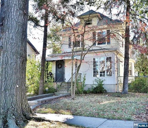 164 E Clay Ave, Roselle Park, NJ, 07204-2050 | Card Image