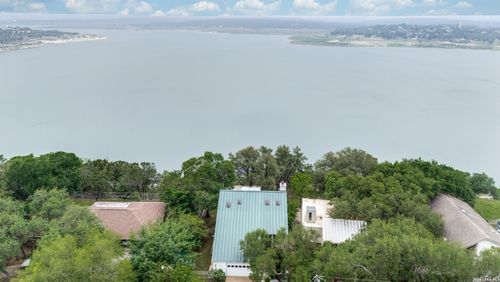 1924 Stagecoach Dr, Canyon Lake, TX, 78133-4057 | Card Image