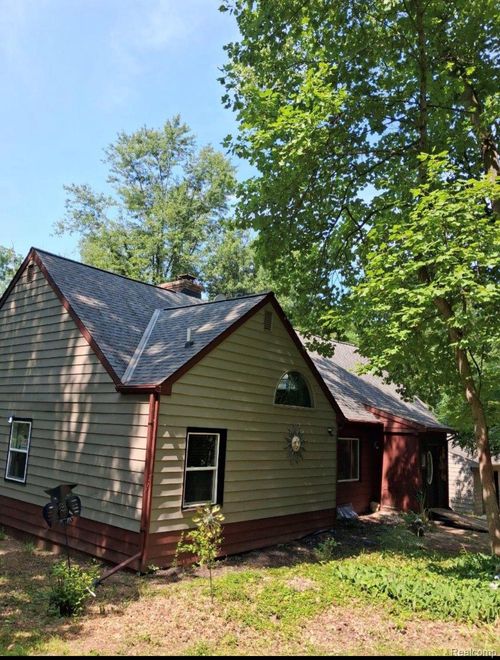 12890 Tompkins Rd, Onondaga, MI, 49264-9601 | Card Image