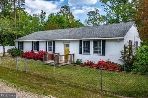 239 Lane Rd, Reedville, VA, 22539-4016 | Card Image