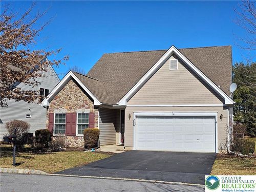 35 Inverness Ln, Palmer Twp, PA, 18045-2187 | Card Image