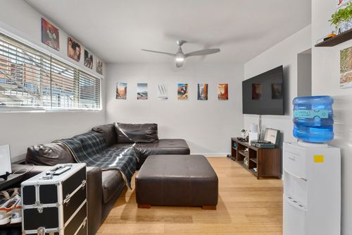 apt-105-2404 Longview St, Austin, TX, 78705-4217 | Card Image