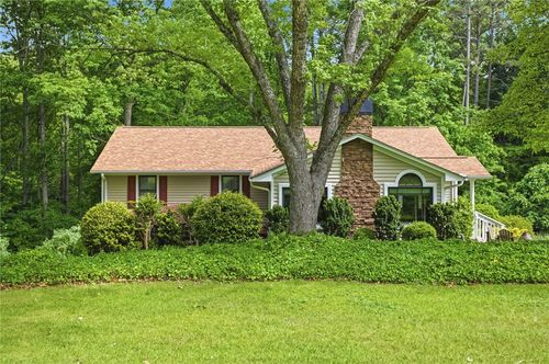 303 Stratford Dr, Seneca, SC, 29678-1338 | Card Image