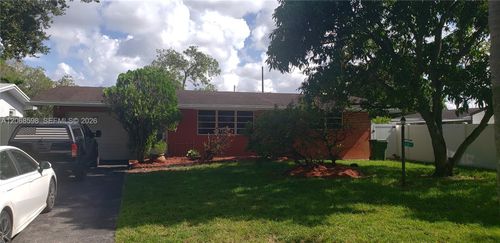 8351 Johnson St, Pembroke Pines, FL, 33024-6613 | Card Image