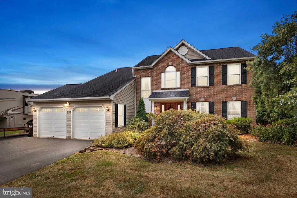 Stockton Dr, Souderton, PA 18964