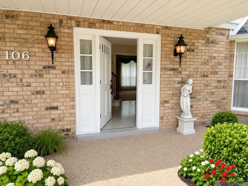 106 Flowerwood Ct, Luling, LA, 70070-3016 | Card Image