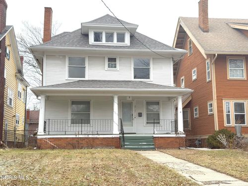 2727 Robinwood Ave, Toledo, OH, 43610-1356 | Card Image