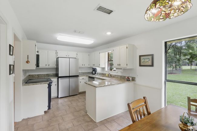 414 Winding Ln, House other with 3 bedrooms, 2 bathrooms and null parking in Mt Vernon TX | Image 18
