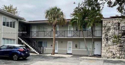 apt-103-95 Edgewater Dr, Coral Gables, FL, 33133-6935 | Card Image