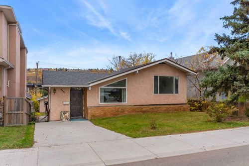 4407 Bowness Rd Nw, Calgary, AB, T3B0A7 | Card Image