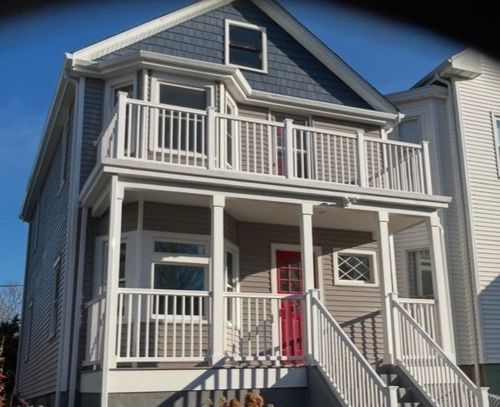 11 Bayview Avenue, Newport, RI, 02840 | Card Image