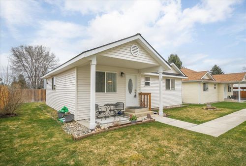 7125 N Crestline St, Spokane, WA, 99217-7865 | Card Image