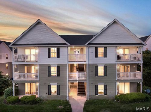 14100 Spring Creek Ln, O Fallon, MO, 63368-7550 | Card Image