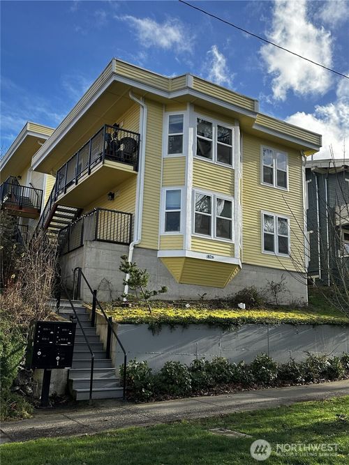 826 N Garden St, Bellingham, WA, 98225-5512 | Card Image