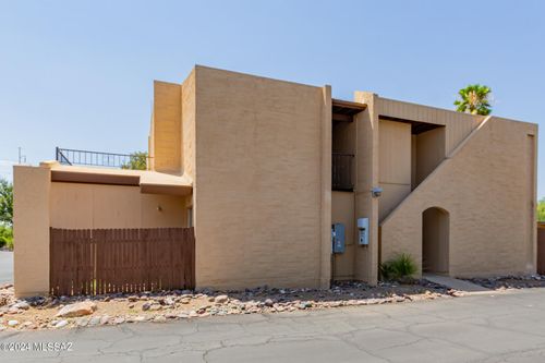 7071 E Corto Caravaca, Tucson, AZ, 85715 | Card Image