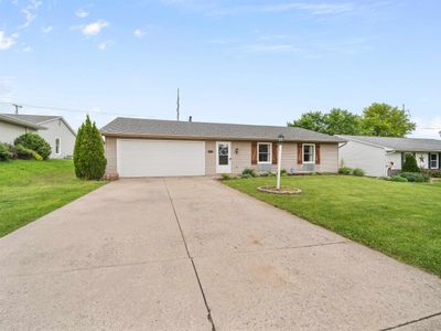 805 Crowder Court, House other with 3 bedrooms, 2 bathrooms and null parking in Fort Wayne IN | Image 3