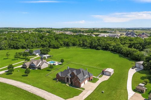 176 S Bear Creek Ln, Cresson, TX, 76035-5858 | Card Image