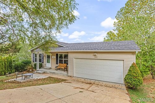 1860 Deer Creek Dr, De Soto, MO, 63020-2604 | Card Image