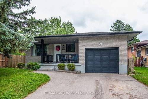 17 Hickory Lane, Stratford, ON, N5A6Y5 | Card Image