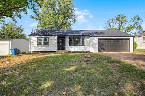 8505 Ava Dr, Affton, MO, 63123-3313 | Card Image