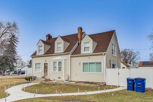 150 Country Club Dr, Northlake, IL, 60164-2219 | Card Image
