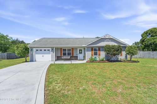 304 Rowland Ct, Richlands, NC, 28574-8459 | Card Image
