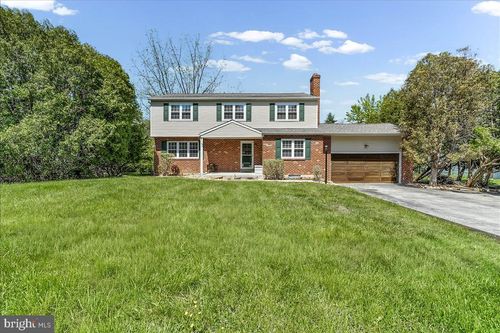 893 Westtown Rd, WEST CHESTER, PA, 19382-5559 | Card Image