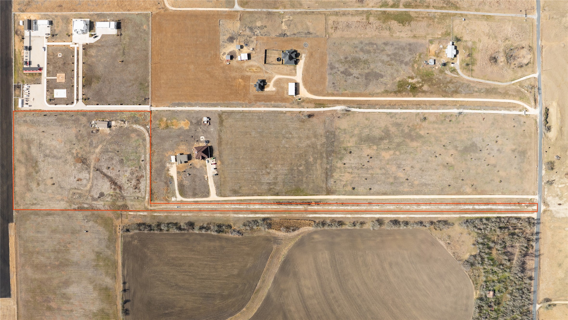 824 COUNTY ROAD 451, Coupland, TX 78615